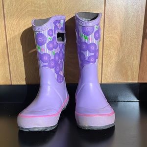 Bogs  Purple floral rain boots